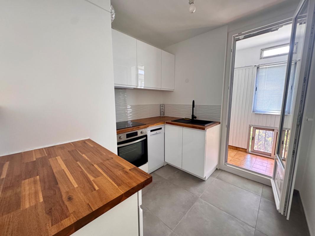 AUBAGNE Appartement type 3/4 entièrement rénové 2