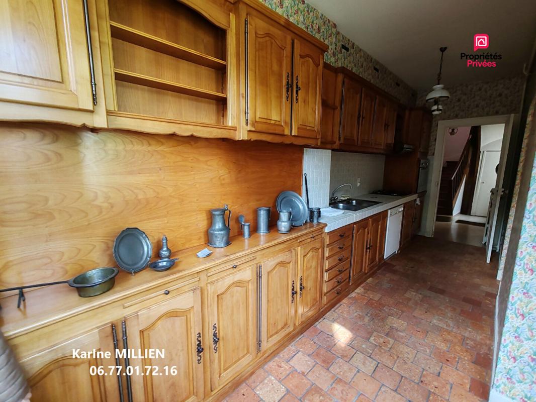 DREUX DREUX 28100 Maison en centre ville - 5 chambres - Garage - Dépendance - Grenier - Terrain - 275600 HAI 5