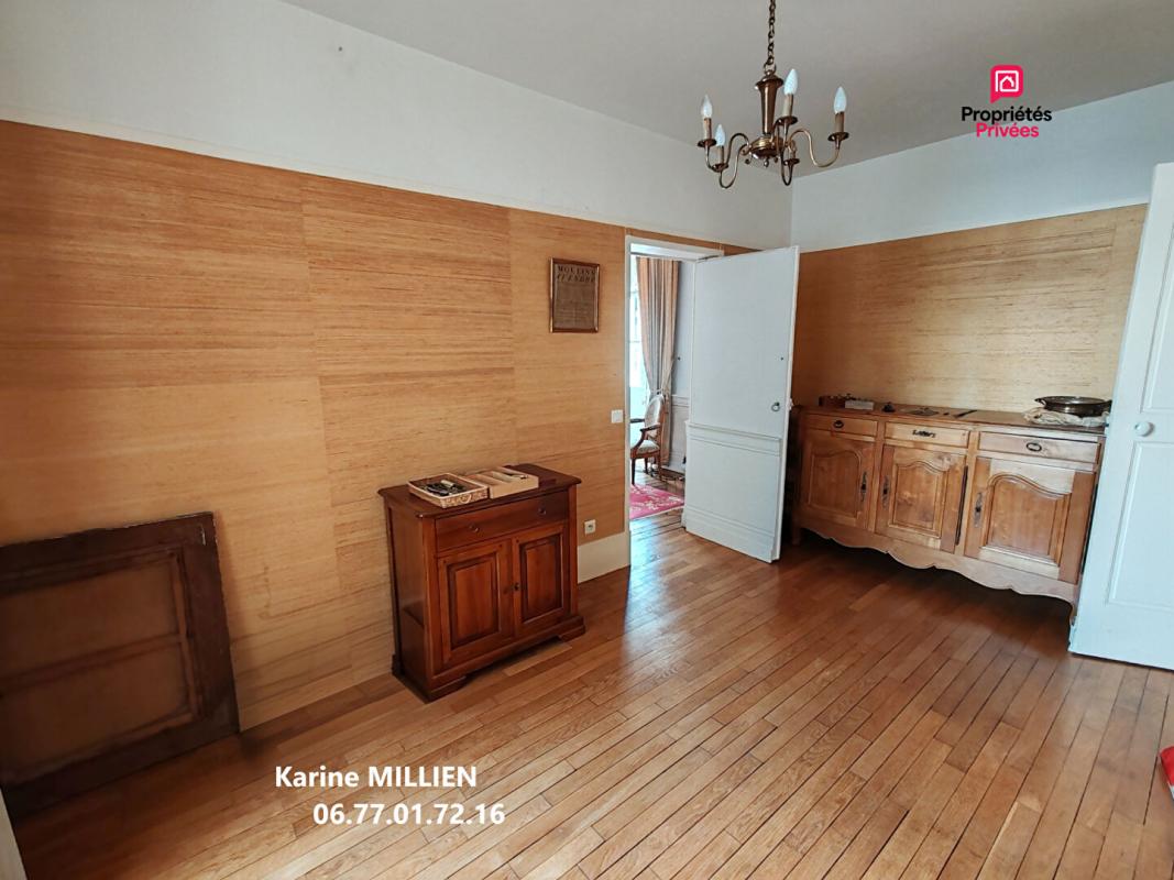DREUX DREUX 28100 Maison en centre ville - 5 chambres - Garage - Dépendance - Grenier - Terrain - 275600 HAI 8