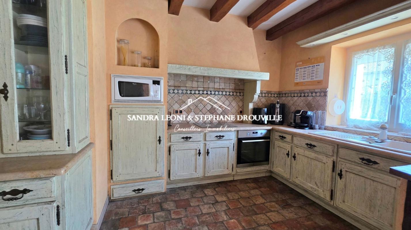 MAINTENON PROCHE MAINTENON - JOUY RAVISSANTE LONGERE de 175 m² + DEPENDANCE HABITABLE de 56 m² 6