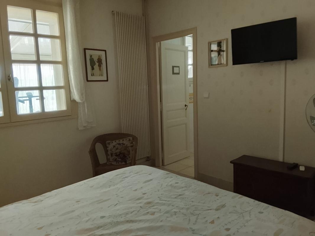 BUZANCAIS Maison Buzancais 6 pièce(s) 272 m2 15