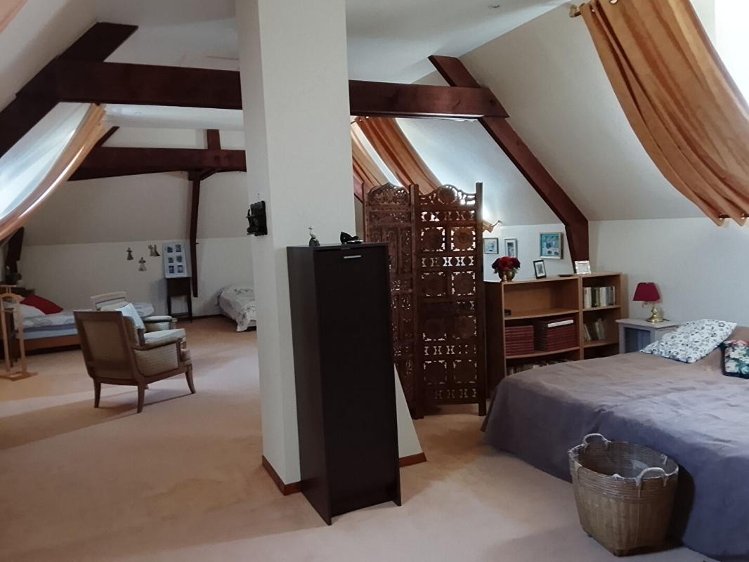 BUZANCAIS Maison Buzancais 6 pièce(s) 272 m2 18