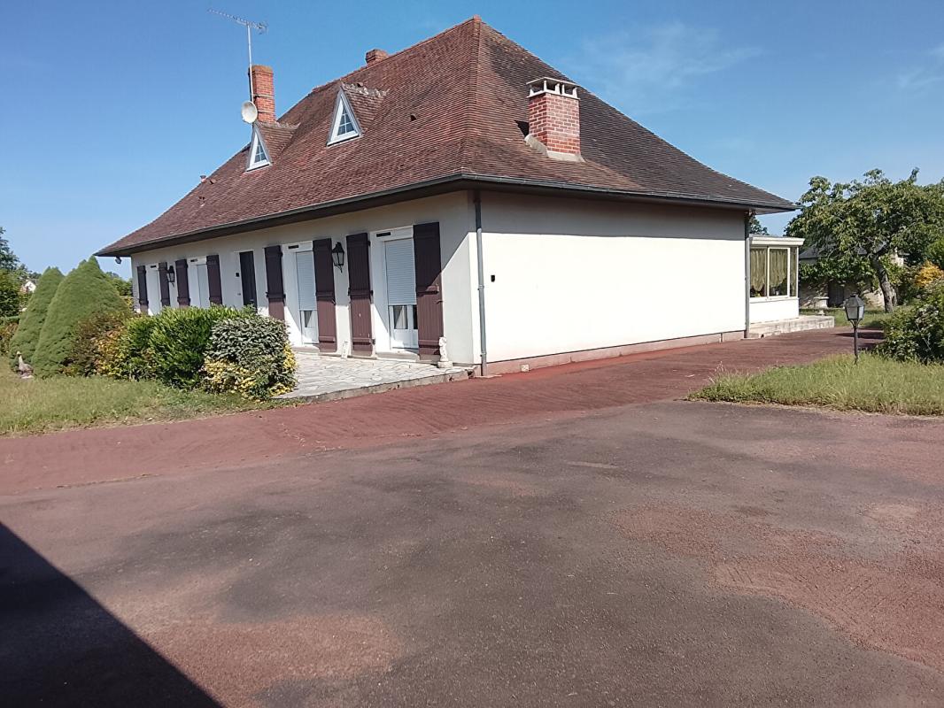 BUZANCAIS Maison Buzancais 6 pièce(s) 272 m2 3