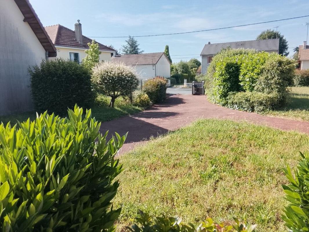 BUZANCAIS Maison Buzancais 6 pièce(s) 272 m2 5