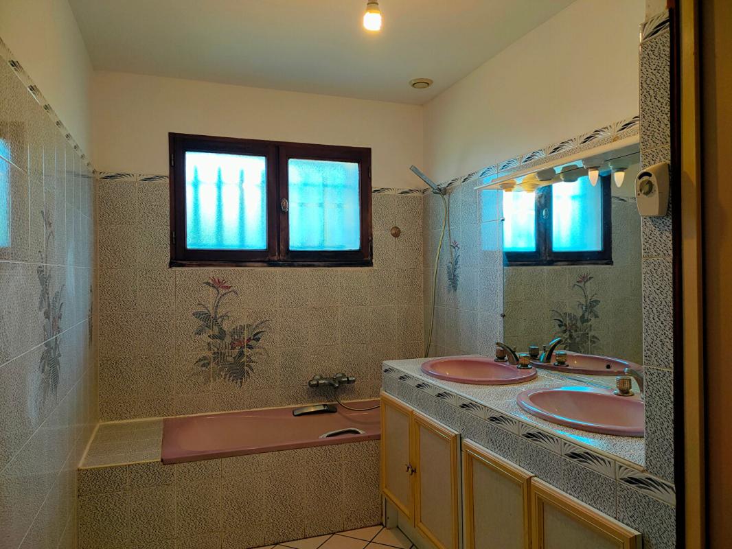 IZON Maison Izon 6 pièce(s) 120 m2 17
