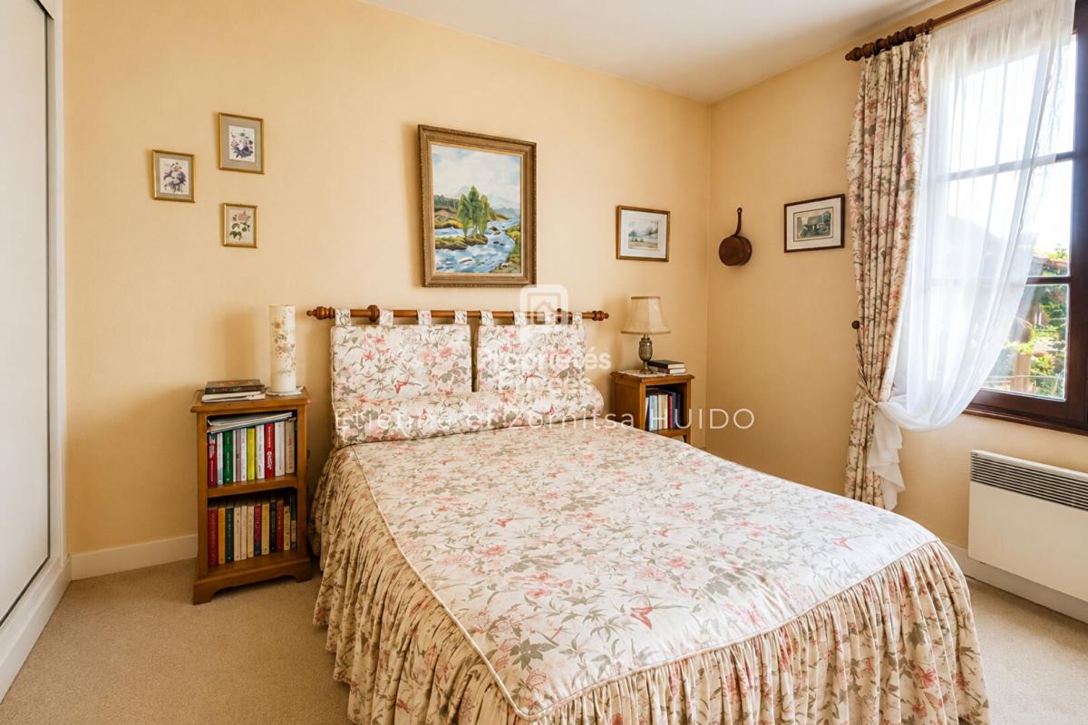 VATAN Maison Vatan 7 pièce(s) 181 m2 12