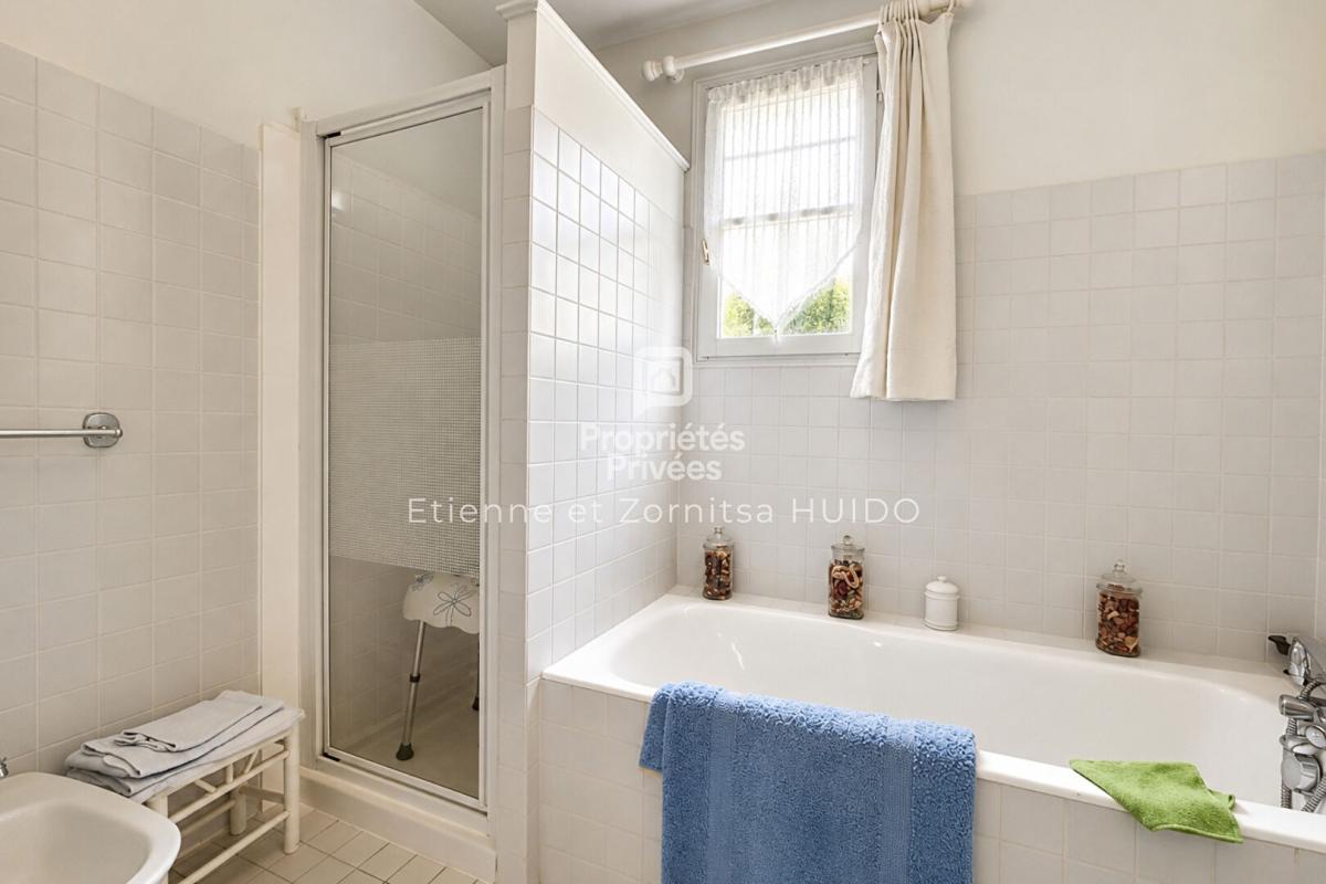 VATAN Maison Vatan 7 pièce(s) 181 m2 17