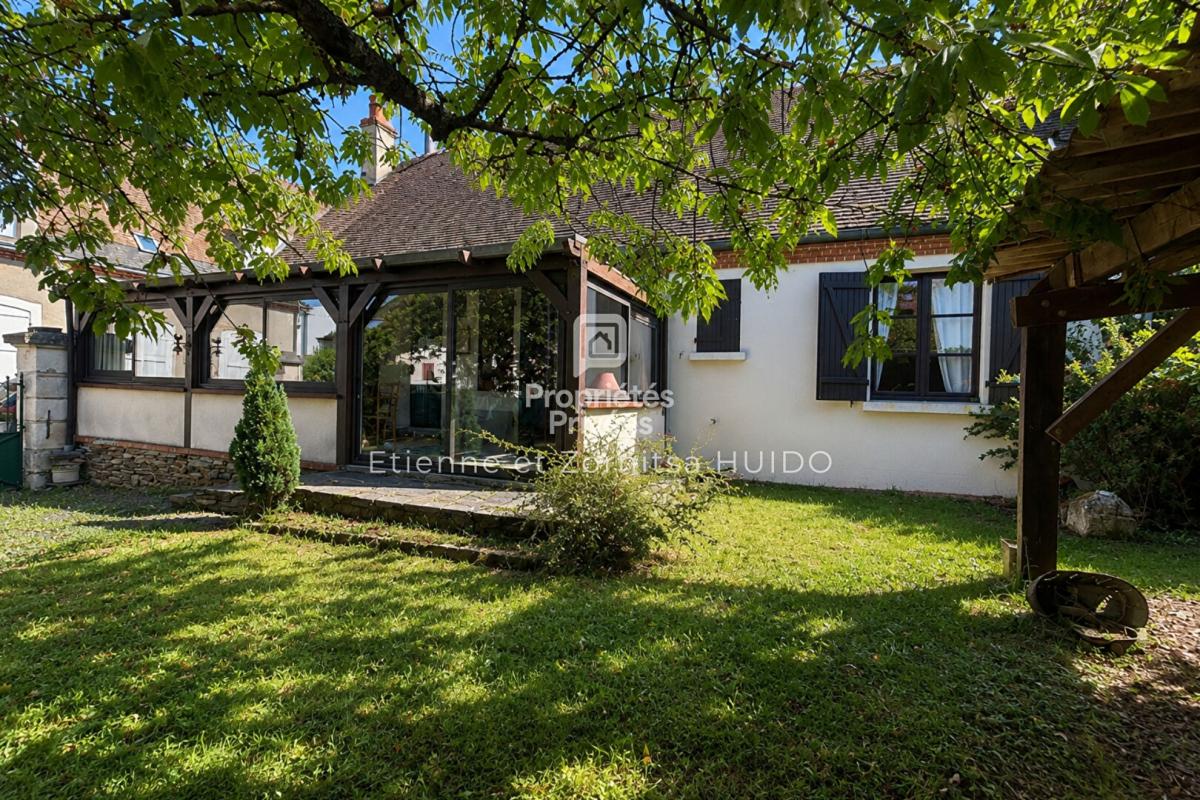 VATAN Maison Vatan 7 pièce(s) 181 m2 2