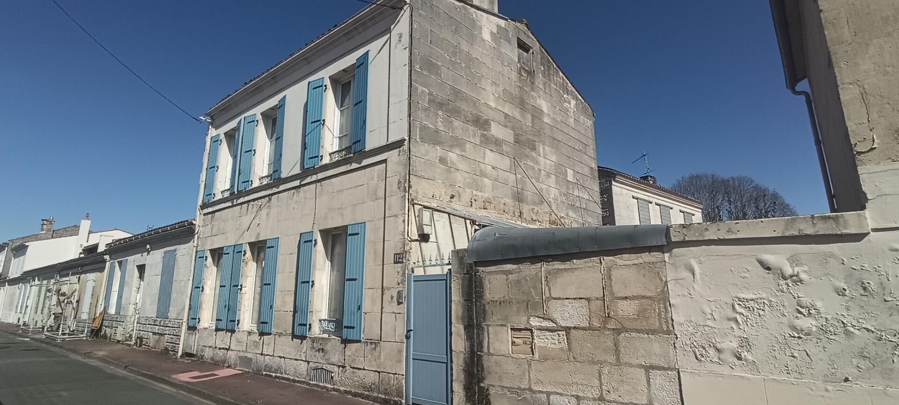 ROCHEFORT Maison Rochefort 5 pièce(s) 102.60 m2 1