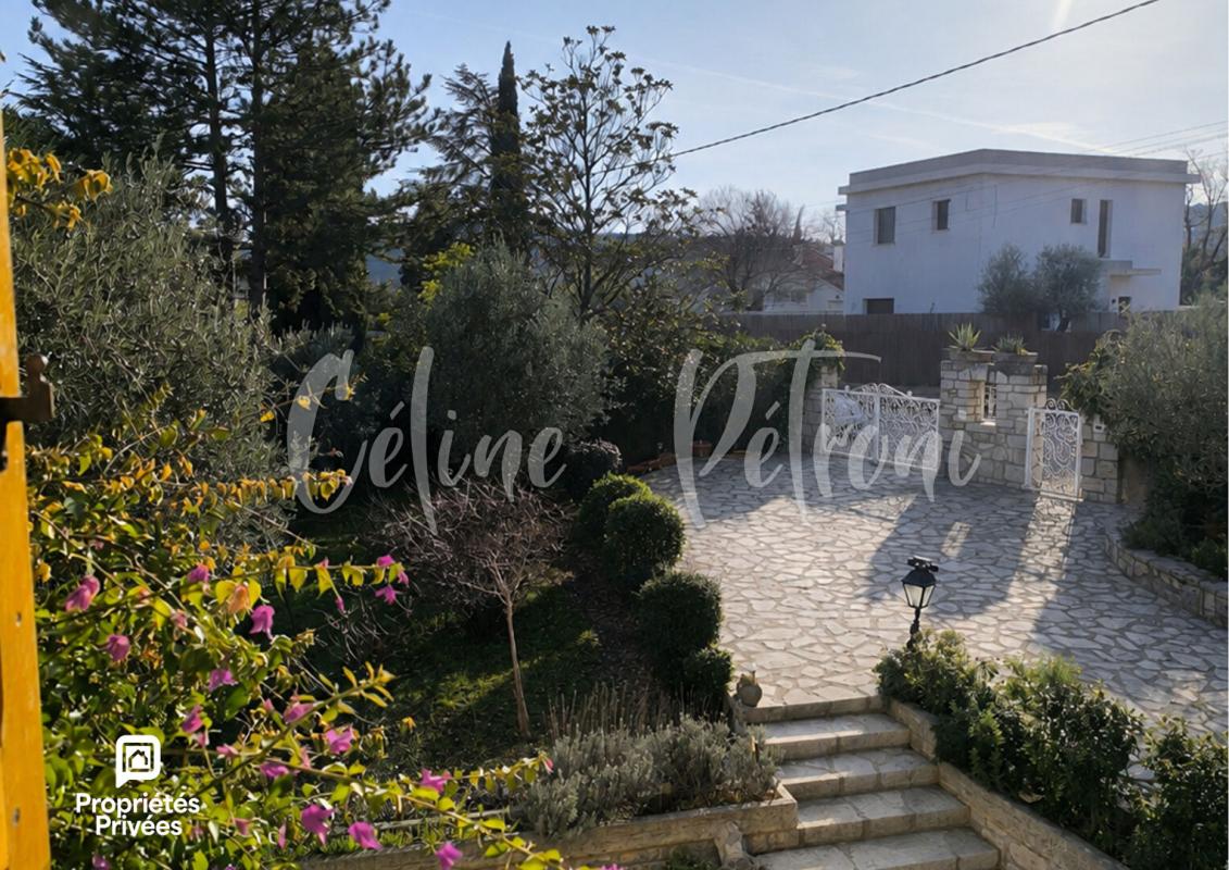 DRAGUIGNAN Demeure de caractère avec tourelle et piscine - 413 m² - Draguignan 18