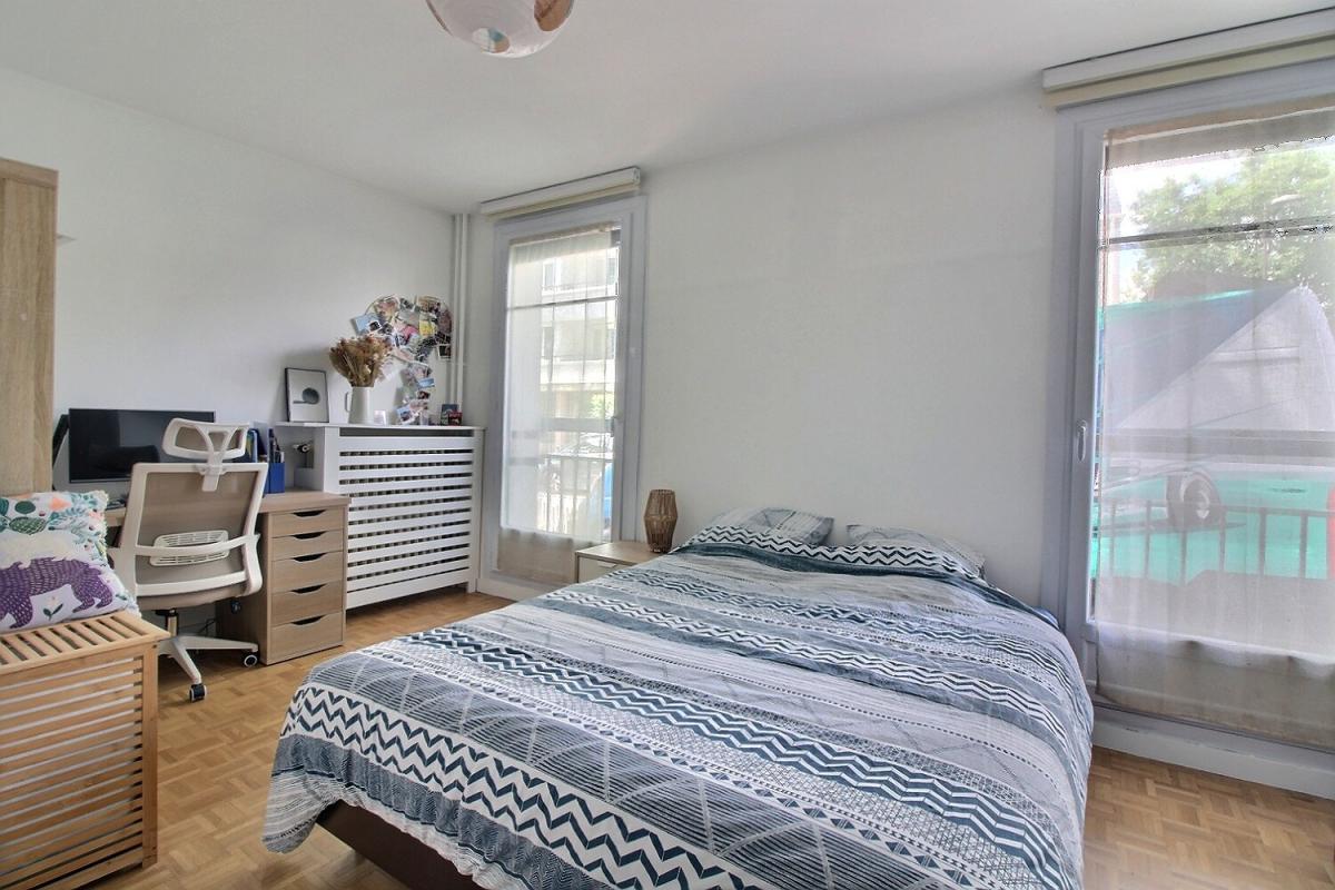 SURESNES Appartement Suresnes 3 pièce(s) 55 m2 5