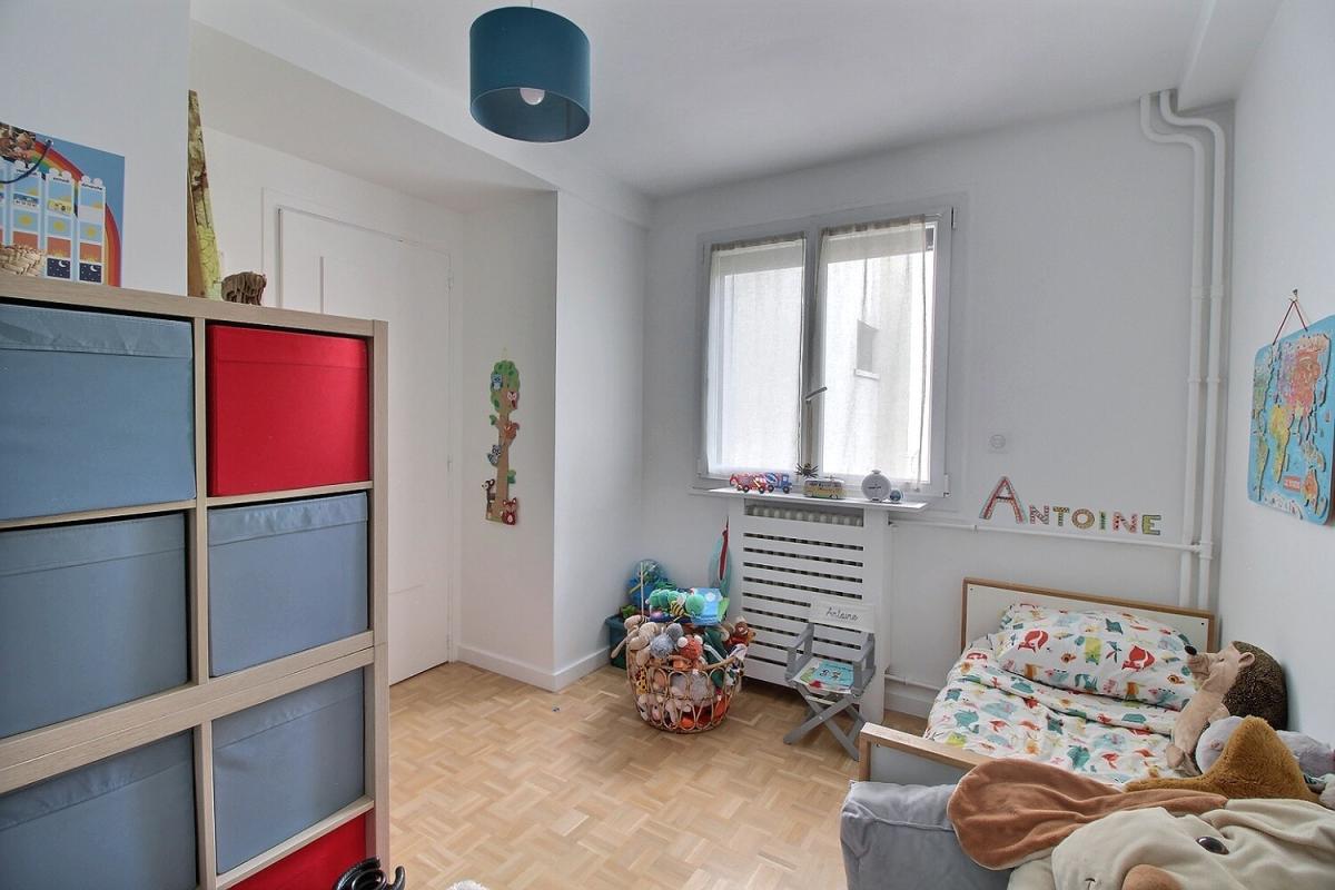 SURESNES Appartement Suresnes 3 pièce(s) 55 m2 9