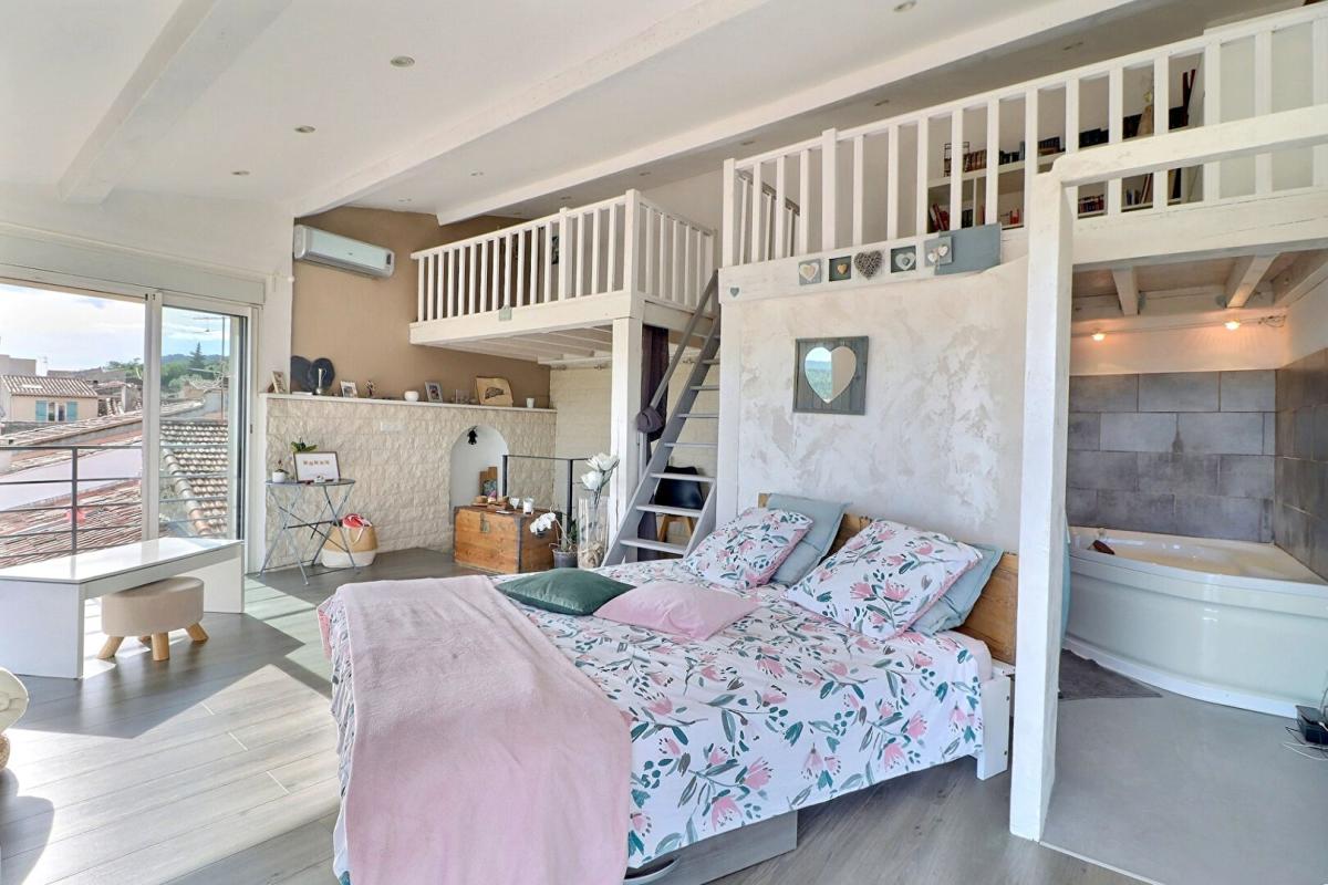 CAMPS-LA-SOURCE Maison Camps La Source 4 pièce(s) 83 m2 15