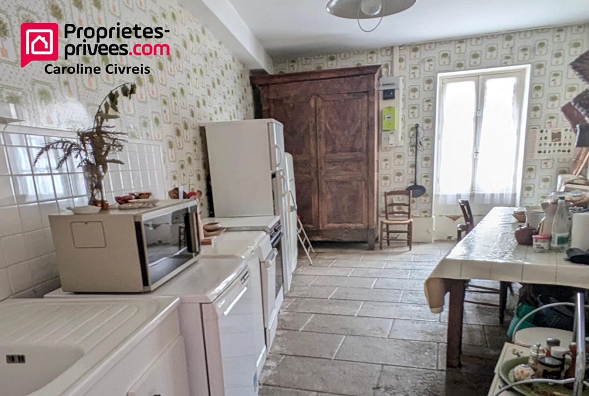 THENEUILLE Propriété : maison de maitre avec ferme attenante + 5 hectares de prés 11