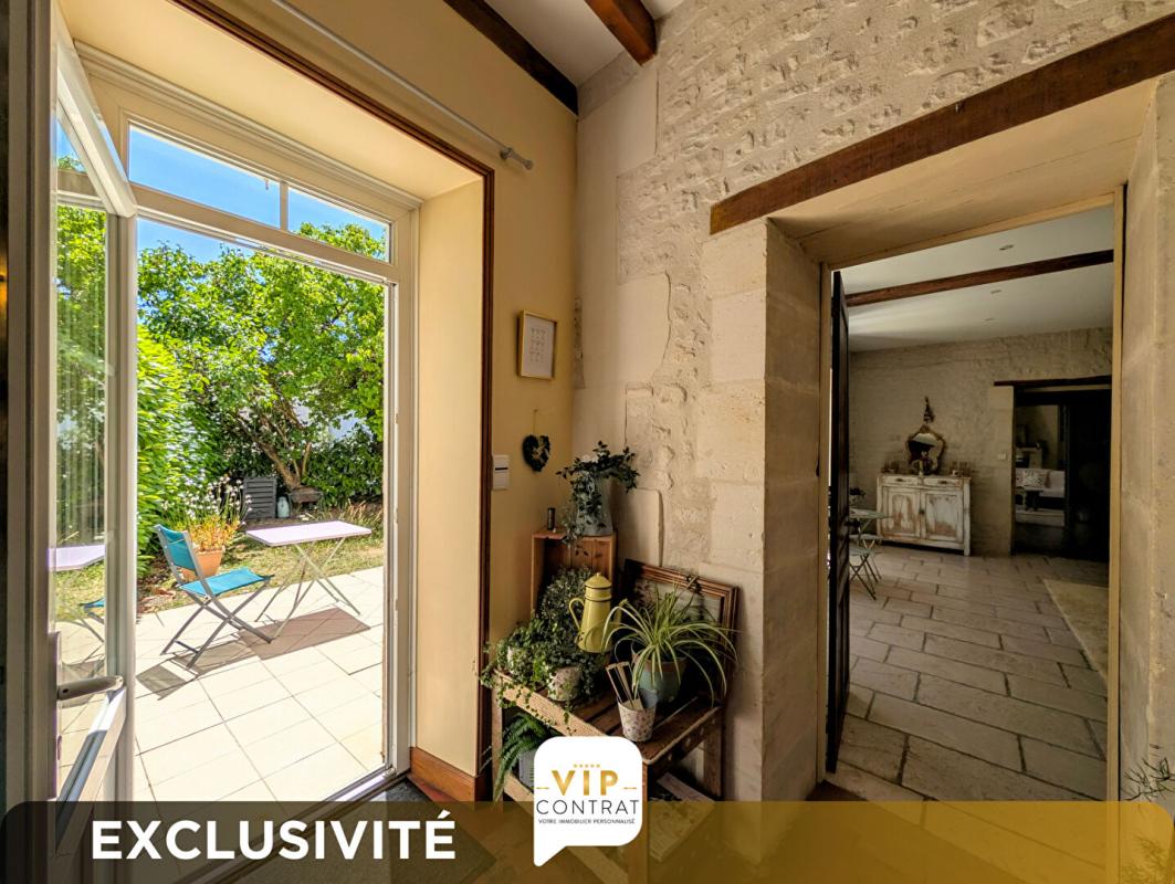 LONZAC Maison Lonzac 7 pièce(s) 258 m2 10