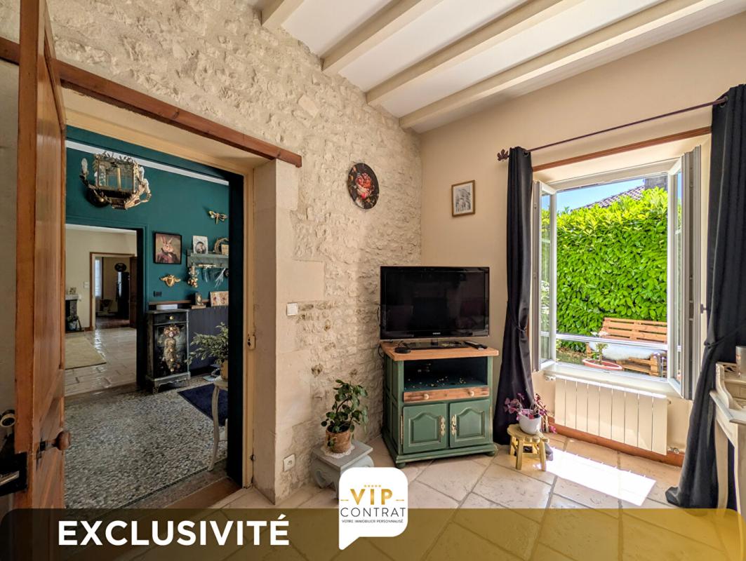LONZAC Maison Lonzac 7 pièce(s) 258 m2 6