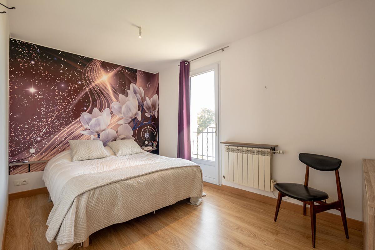ROMORANTIN-LANTHENAY LIEUX UNIQUES ® x PROPRIÉTÉS PRIVÉES PROPOSE MAISON DE 2011 HYPER-CENTRE ROMORANTIN 87 M² 18