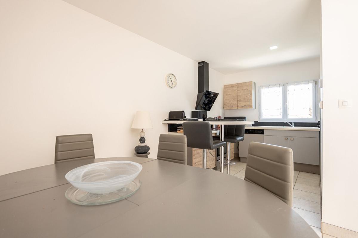 ROMORANTIN-LANTHENAY LIEUX UNIQUES ® x PROPRIÉTÉS PRIVÉES PROPOSE MAISON DE 2011 HYPER-CENTRE ROMORANTIN 87 M² 7