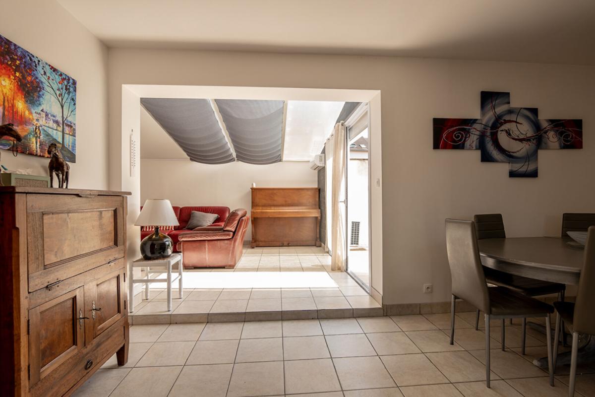 ROMORANTIN-LANTHENAY LIEUX UNIQUES ® x PROPRIÉTÉS PRIVÉES PROPOSE MAISON DE 2011 HYPER-CENTRE ROMORANTIN 87 M² 9