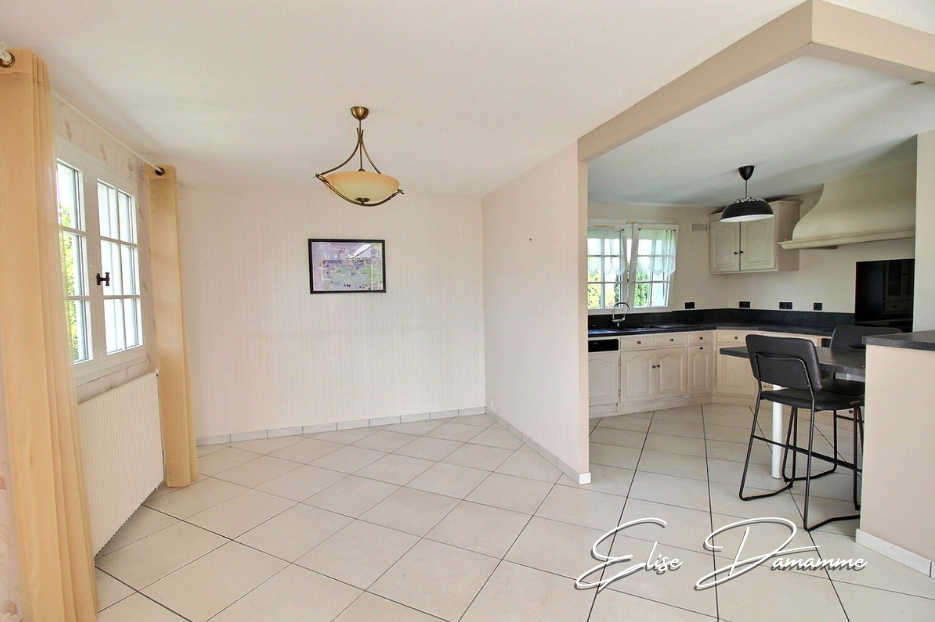 ROGERVILLE Première mise en vente! Rogerville - Maison 3  chambres, jardin, sous-sol complet 3
