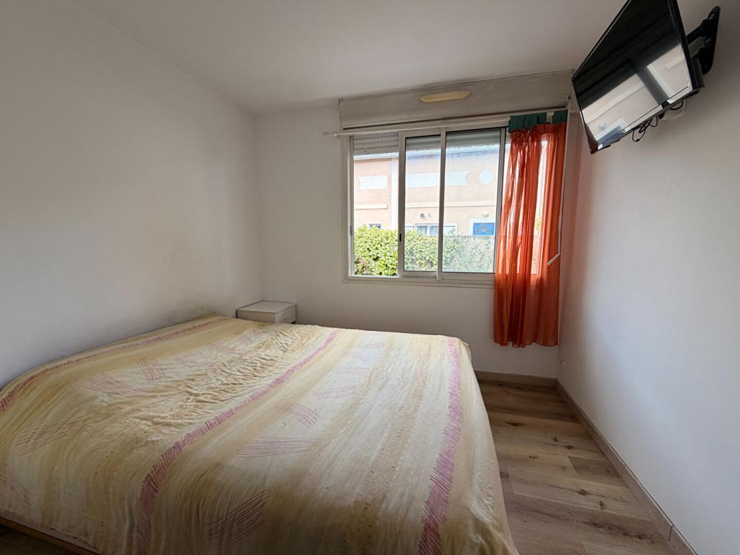 PESSAC APPARTEMENT T2 BIS DE 53M² AVEC PLACE DE PARKING 10
