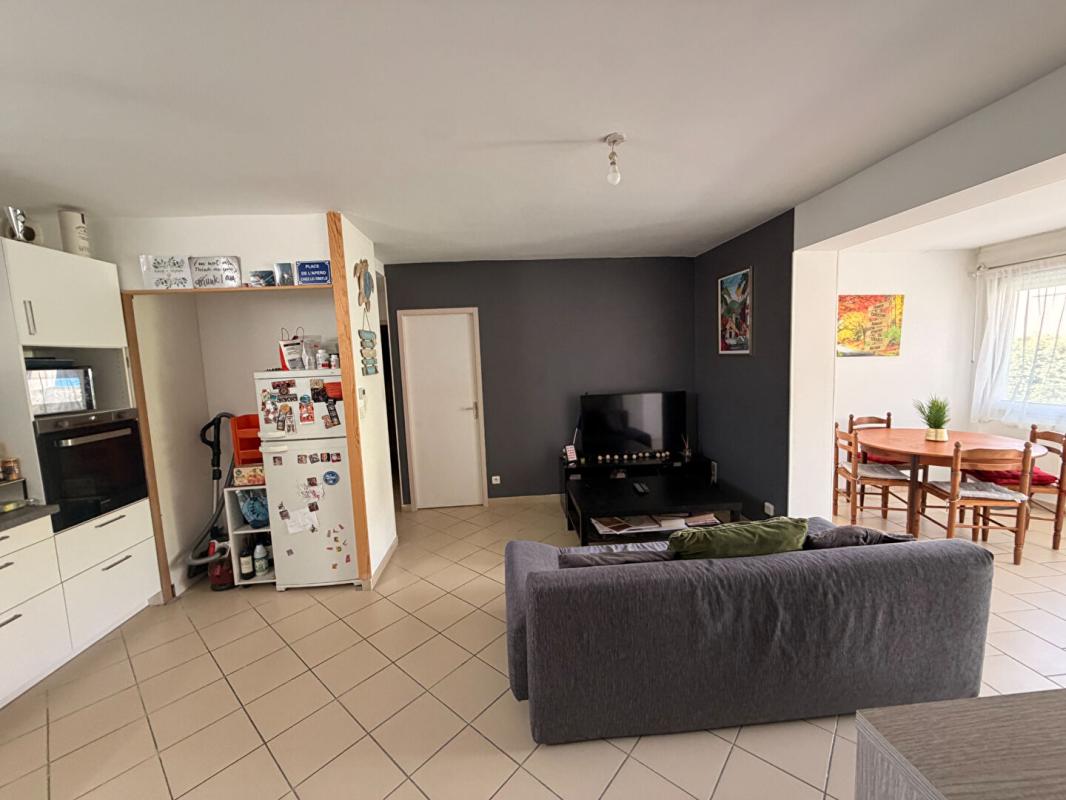 PESSAC APPARTEMENT T2 BIS DE 53M² AVEC PLACE DE PARKING 5