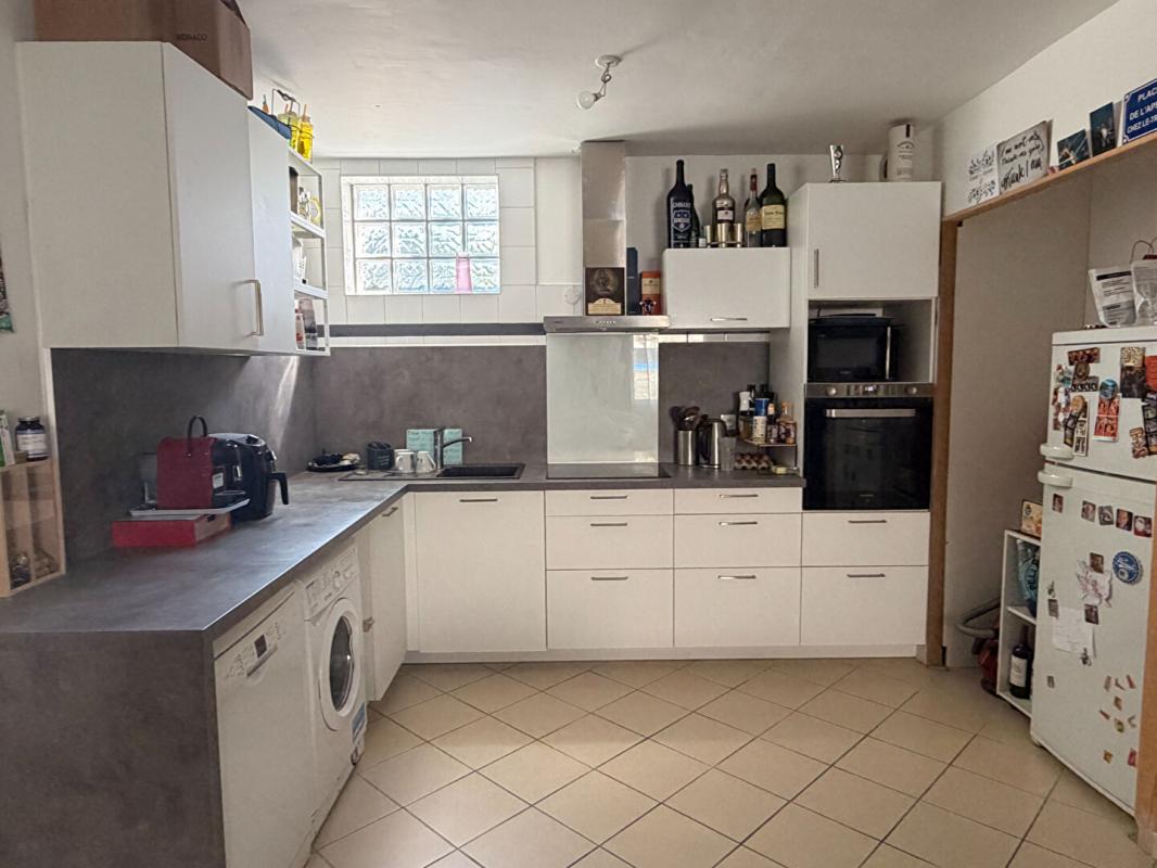 PESSAC APPARTEMENT T2 BIS DE 53M² AVEC PLACE DE PARKING 9