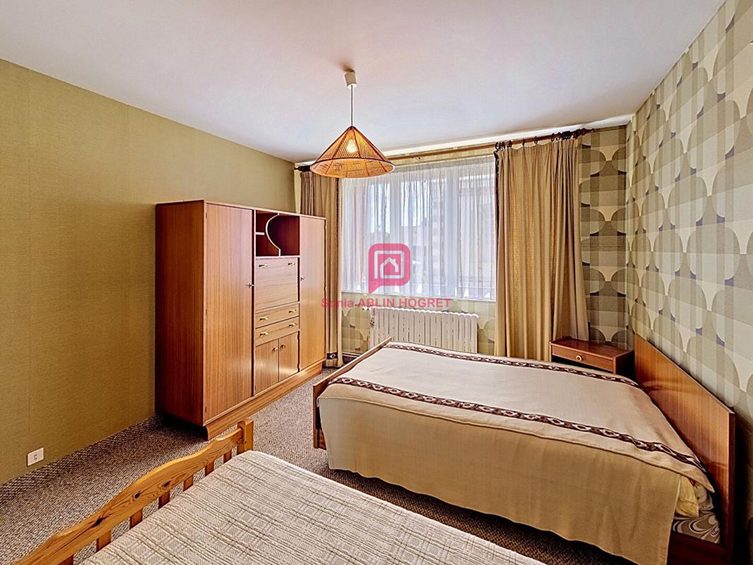 RENAZE Maison 8 Pièces- 6 chambres 12