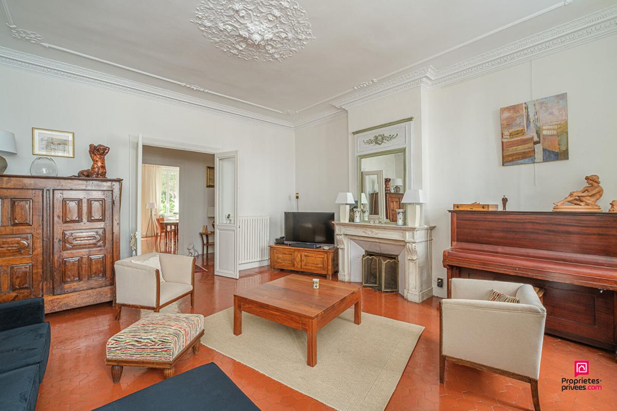 MARSEILLE-6E-ARRONDISSEMENT Appartement 6 pièce(s) 180 m2 13