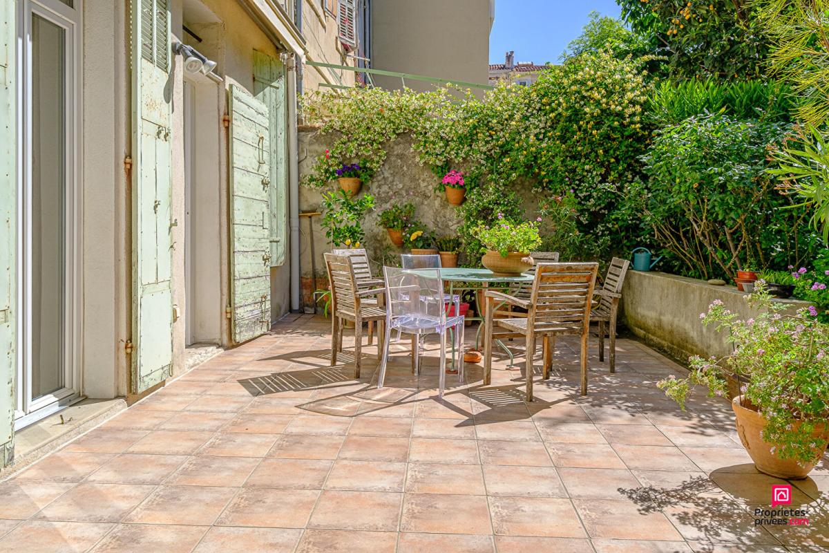 MARSEILLE-6E-ARRONDISSEMENT Appartement 6 pièce(s) 180 m2 3