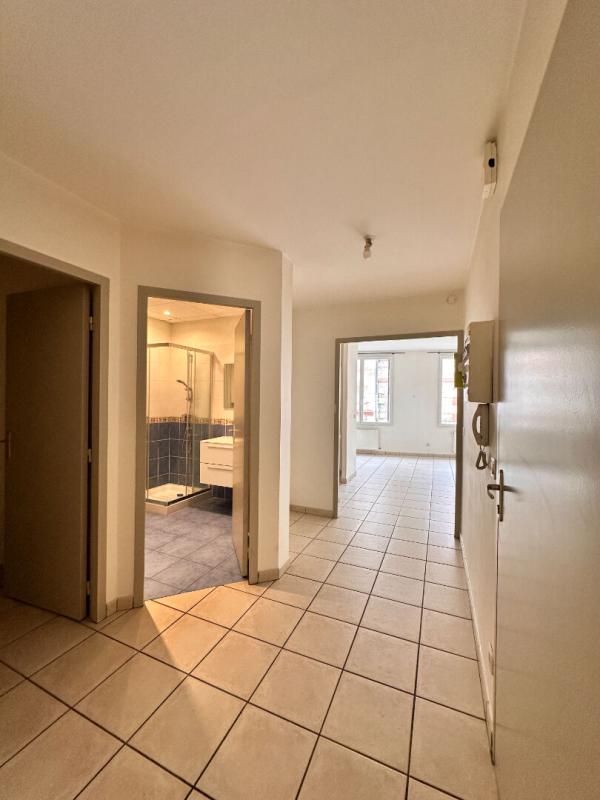 AGEN Appartement  3 pièce(s) 12