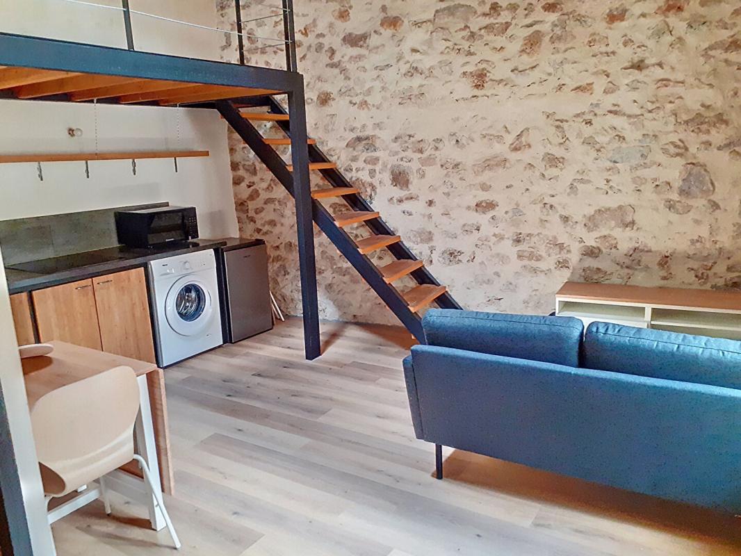BRIGNOLES Appartement Brignoles  - Location 1