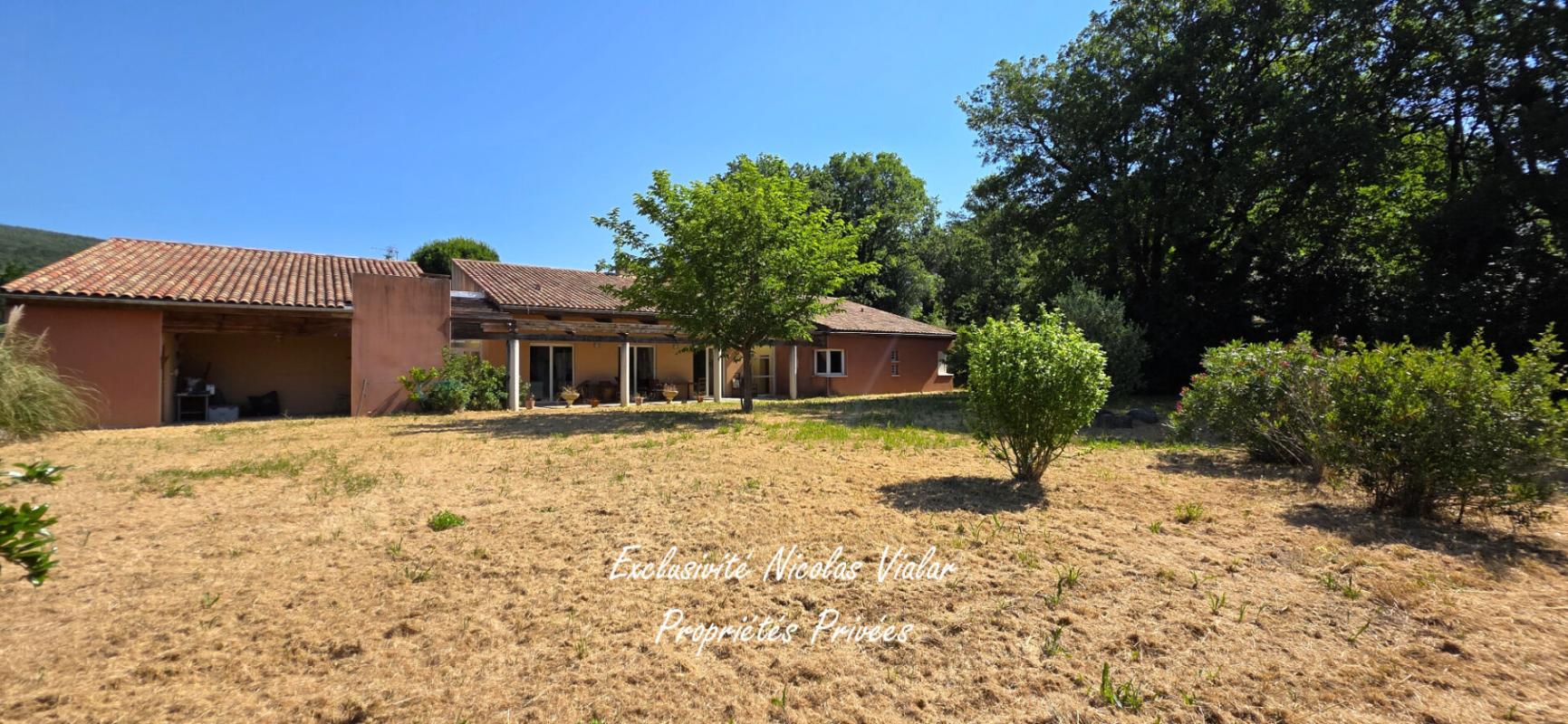 SAUZET Maison de 175 m2 à Sauzet - Terrain de 4487 m² 1