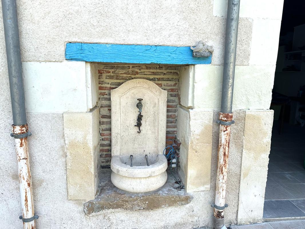 VEUIL Charmante maison des années 50 situé à Veuil 4