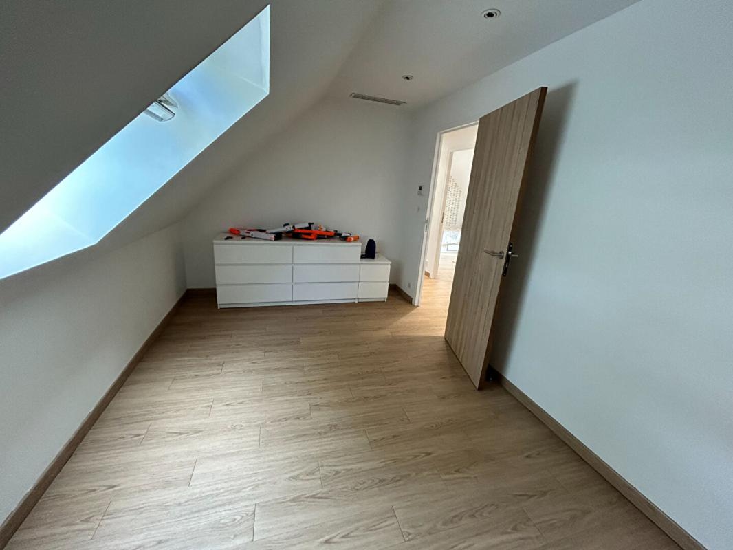 CHARS PAVILLON IDEAL POUR UNE GRANDE FAMILLE ! 16