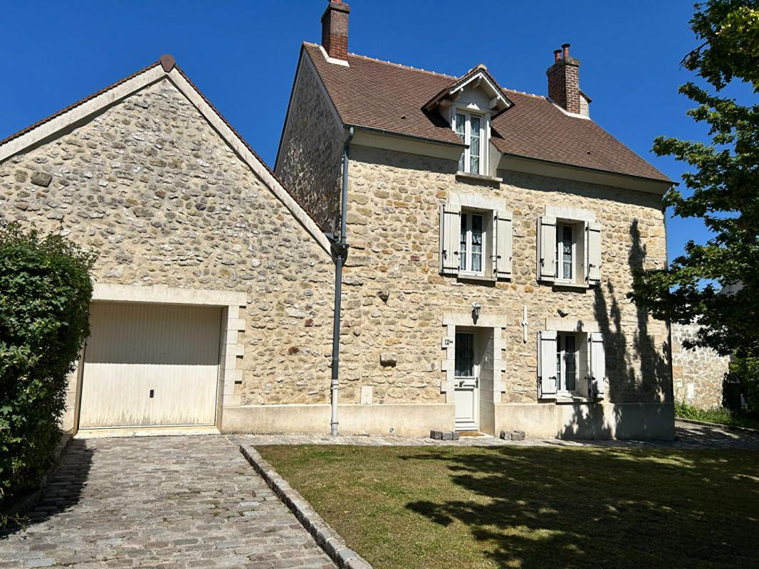 LE PERCHAY CHARMANTE MAISON EN PIERRES COMPLETEMENT RENOVEE ! 1