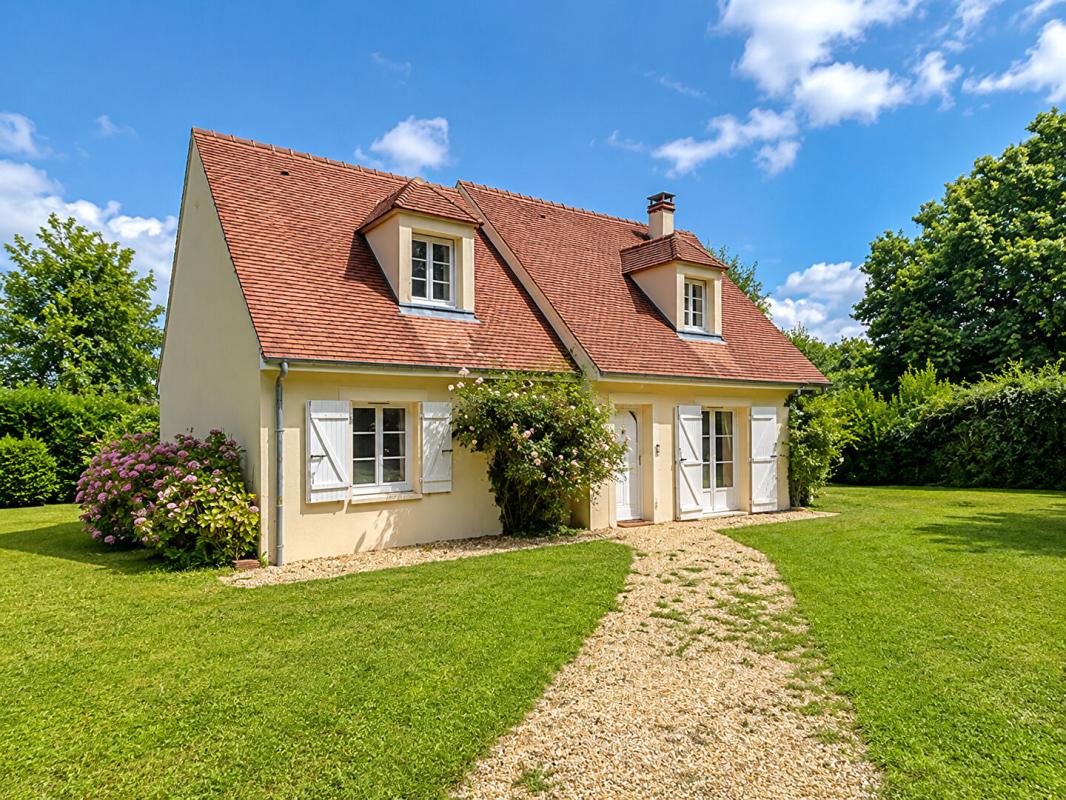REMALARD Maison de campagne avec piscine et 1 hectare de terrain - Coeur du Perche 1