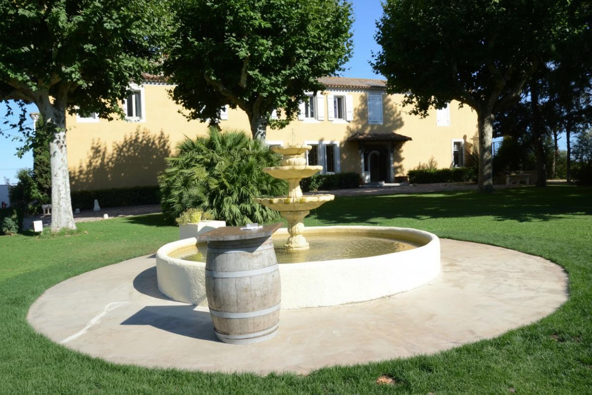 BEZIERS Domaine de caractère avec salle de réception, parc de 1,5 hectare et logements 3