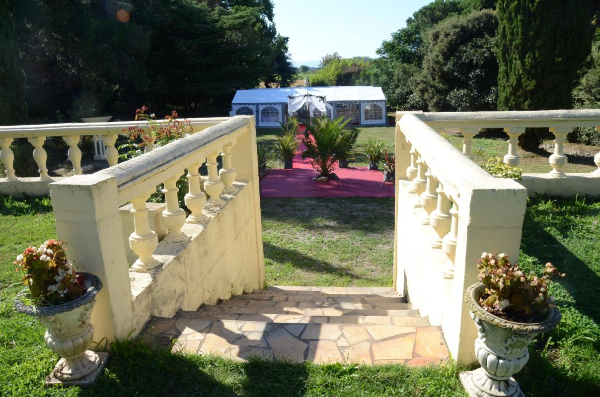BEZIERS Domaine de caractère avec salle de réception, parc de 1,5 hectare et logements 6