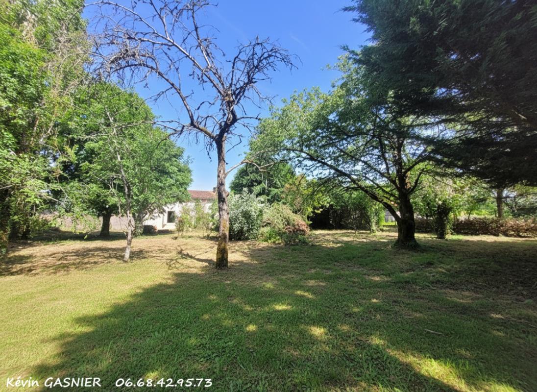 PAIZAY-NAUDOUIN-EMBOURIE PAIZAY NAUDOIN EMBOURIE (16240) : Maison en pierre de 83m2 7