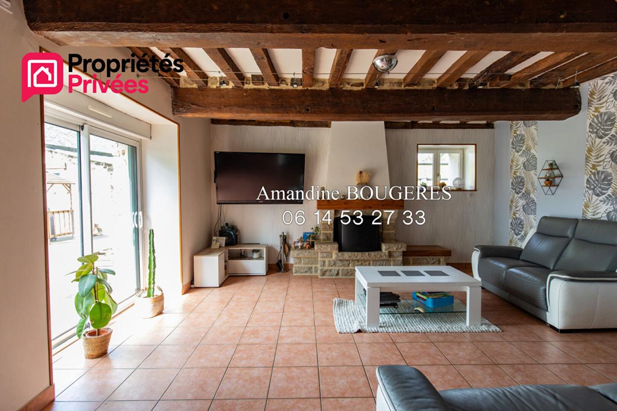 BAIS BAIS 35680 - 356 000 EUROS - Dépendances- grand jardin- 4 chambres 3