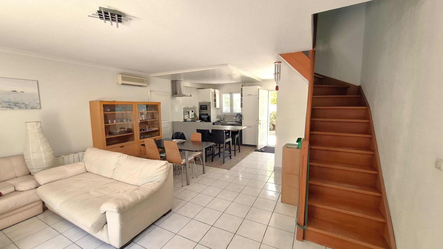 LA GARDE Villa 4 pièces de 82m² avec 3 chambres , un jardin et un garage à La Garde 6