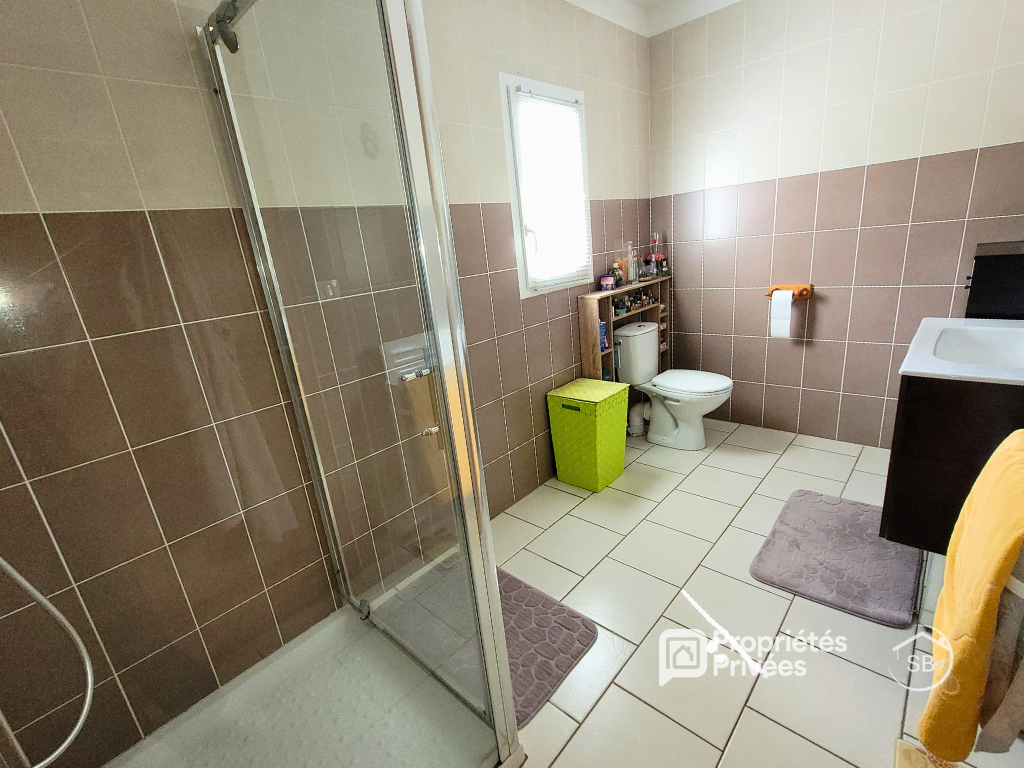 JOYEUSE Villa avec vue dominante de 127 m² - 4 chambres -Proche Joyeuse- 323 000 HAI 13