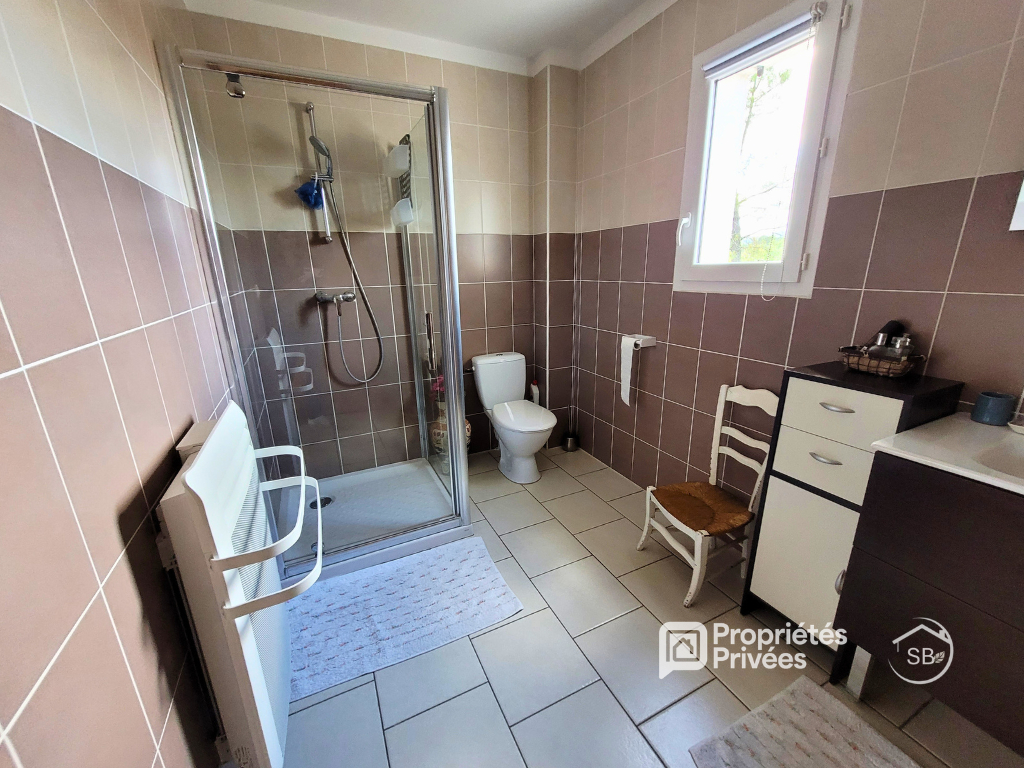 JOYEUSE Villa avec vue dominante de 127 m² - 4 chambres -Proche Joyeuse- 323 000 HAI 16