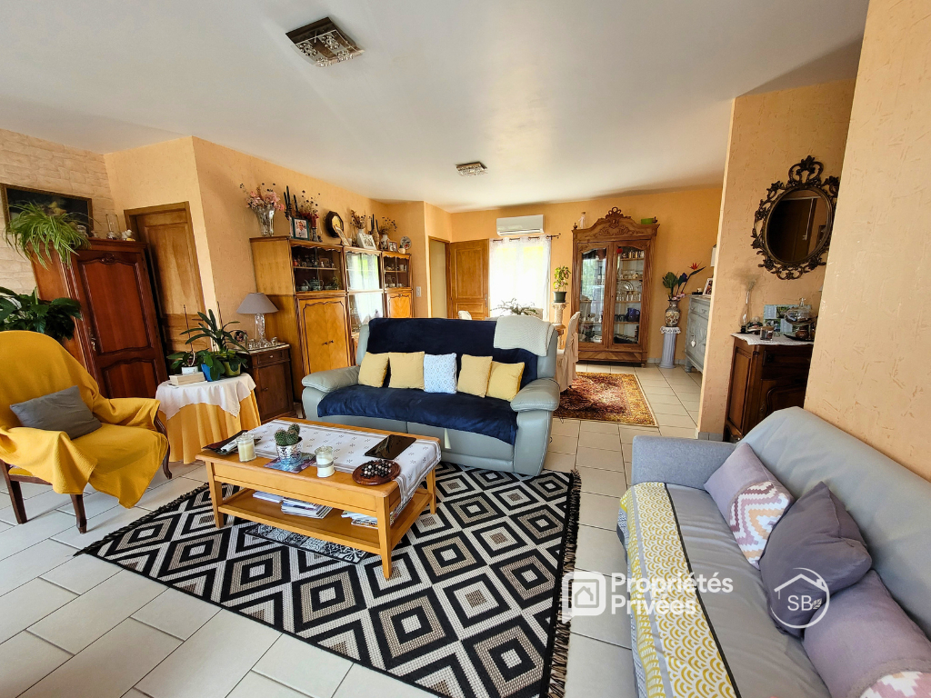 JOYEUSE Villa avec vue dominante de 127 m² - 4 chambres -Proche Joyeuse- 323 000 HAI 7