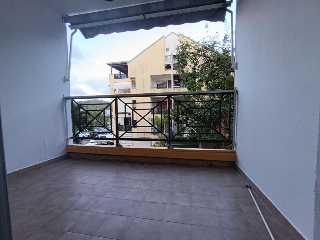 DUCOS T2 Ducos 29m² + Terrasse | Rénové| Idéal 1er Achat ou Investissement 13