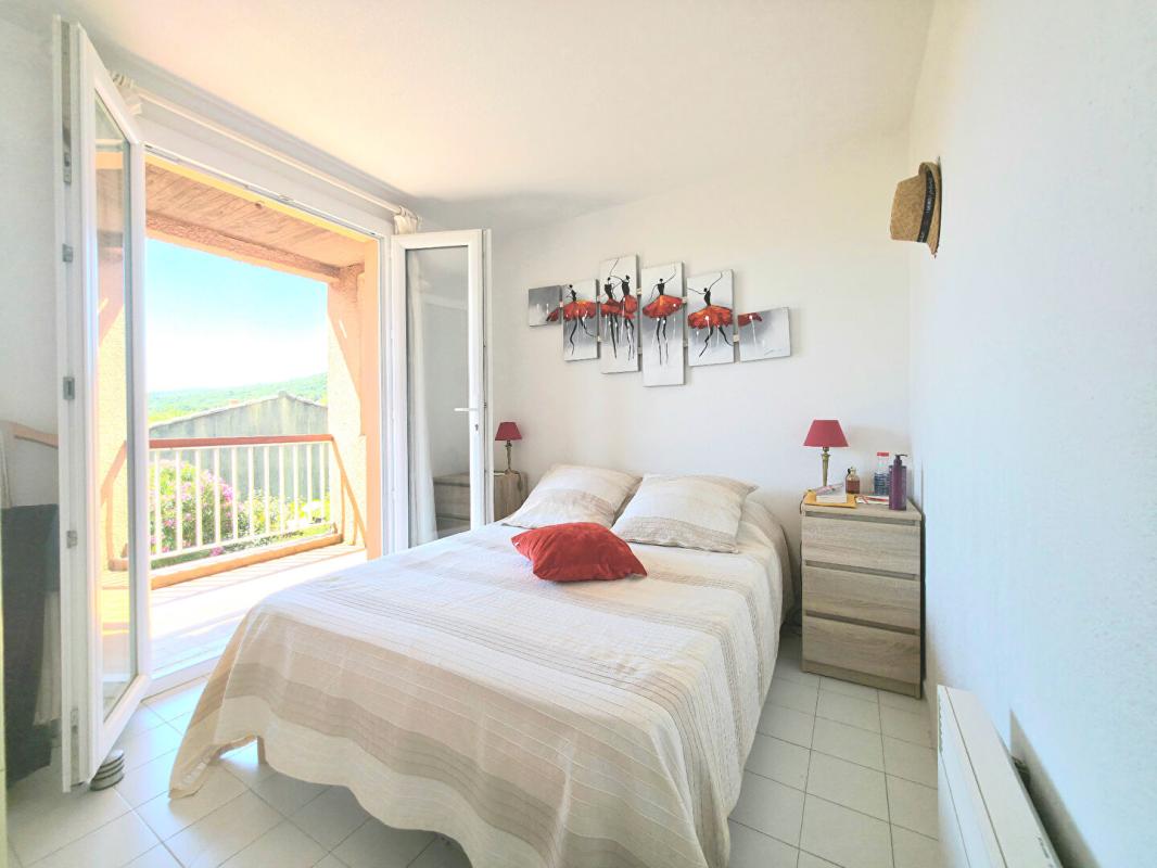 BORMES-LES-MIMOSAS Maison 3 pièce(s) 42 m2 6
