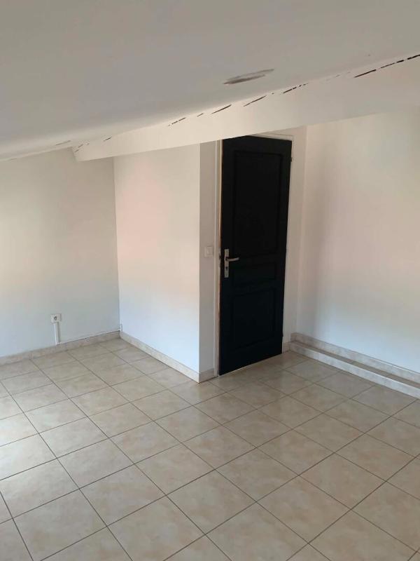 TOURVES Appartement T3 sur Tourves 10