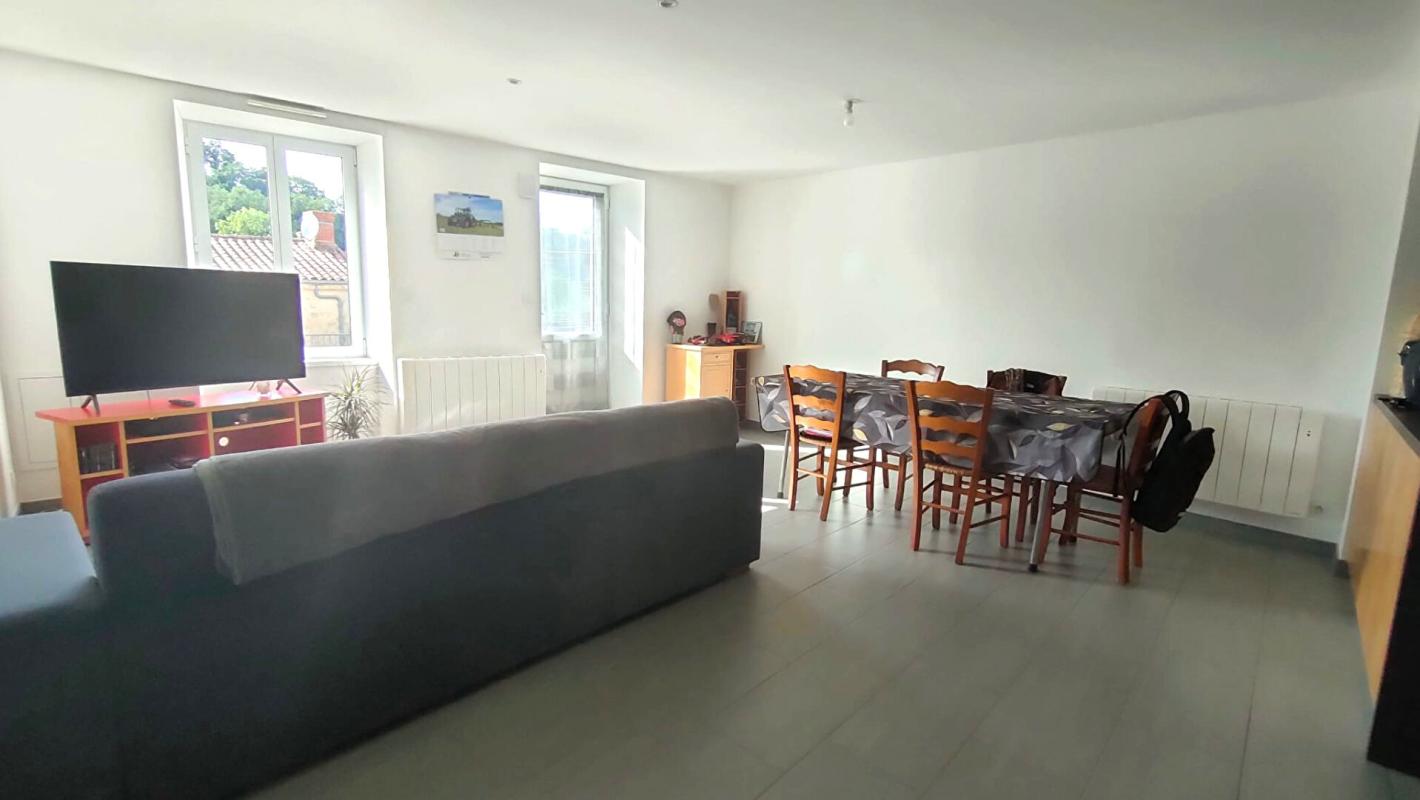 MORTAGNE-SUR-SEVRE Maison Mortagne sur Sèvre 4 pièces 76 m2 3