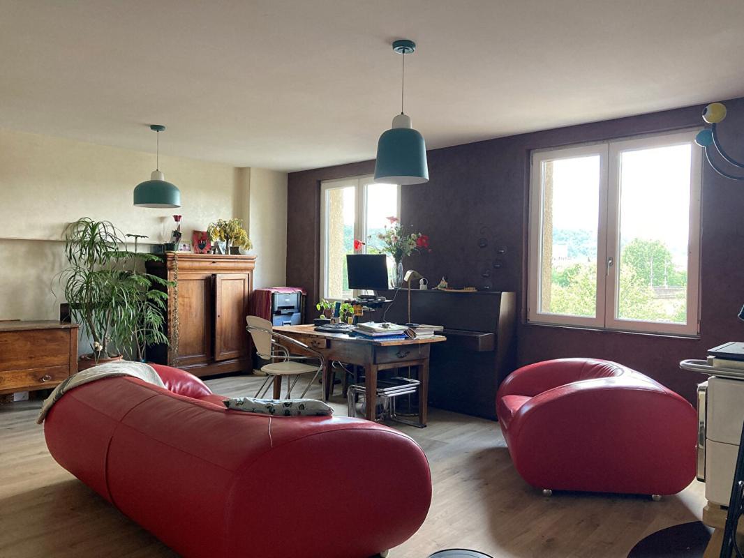 CAHORS Appartement atypique de bon standing à 5 minutes à pied du centre ville 6